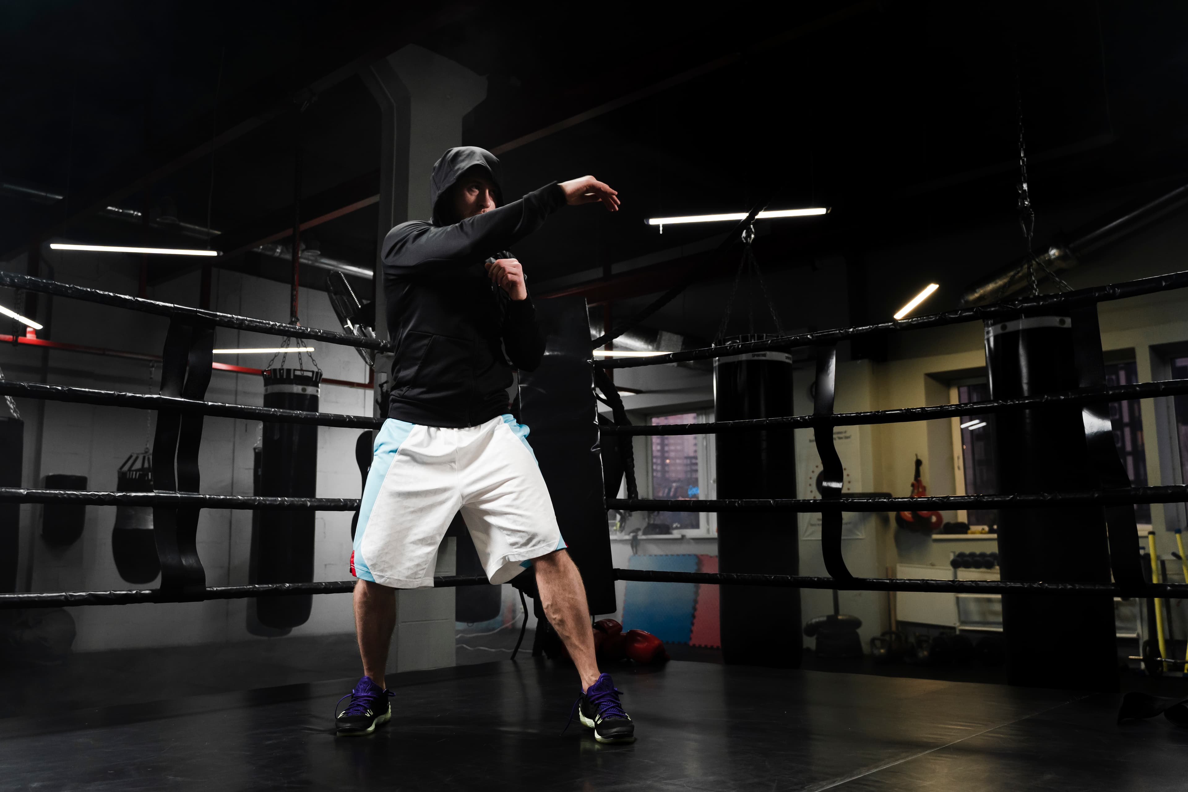 long shot man sportswear training boxing ring